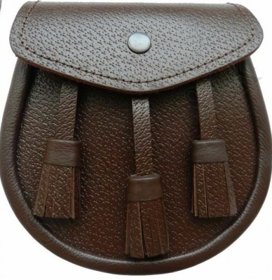 SPORRANS Grained BROWN leather opens with a stud and flap 3 leather tassels,