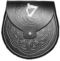 Black Celtic knot embossed leather sporran features a IRISH LADY HARP badge on the flap. Snap closur