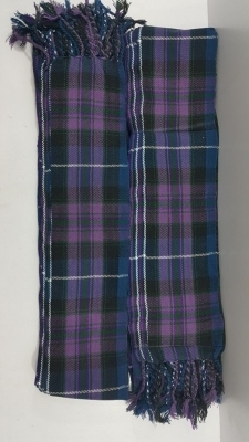 Honord of Scotland tartan piper plaid acrylic wool 13oz pleated 3.5 yards fringed apron from two sid