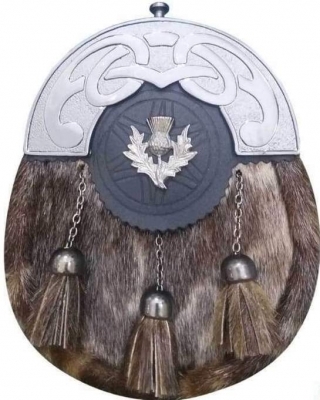 Seal Skin Sporran Celtic Knot design Cantle on Leather Flap 3 Tassels with studs Chain Straps 