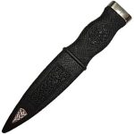 Dummy Sgian Dubh: A Mark of Professionalism